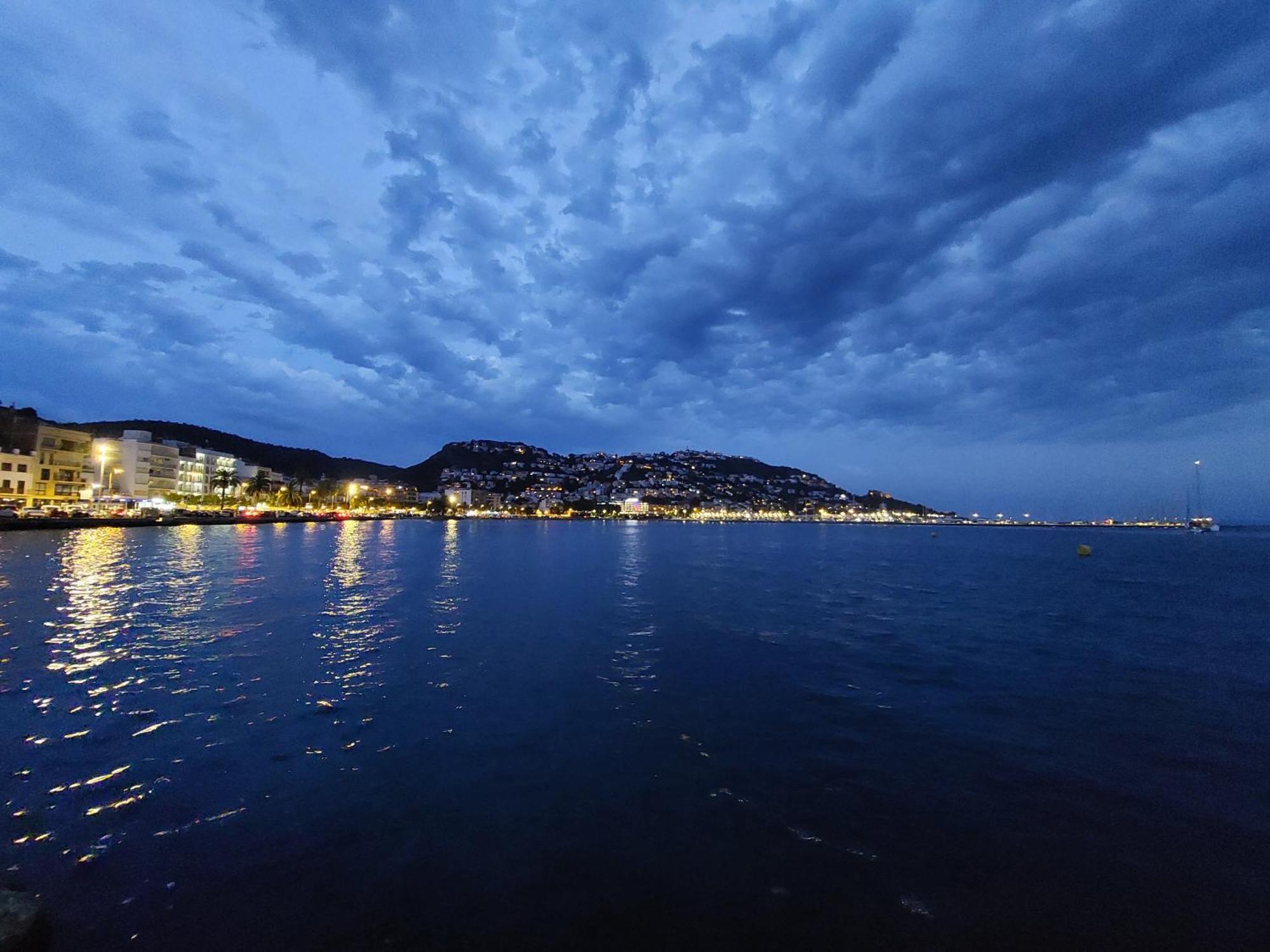 Apartamento En El Mar Roses Exteriér fotografie
